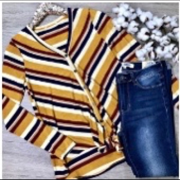 ‼️‼️‼️SOLD‼️‼️‼️ Fashion Ten striped down - Picture 1 of 2